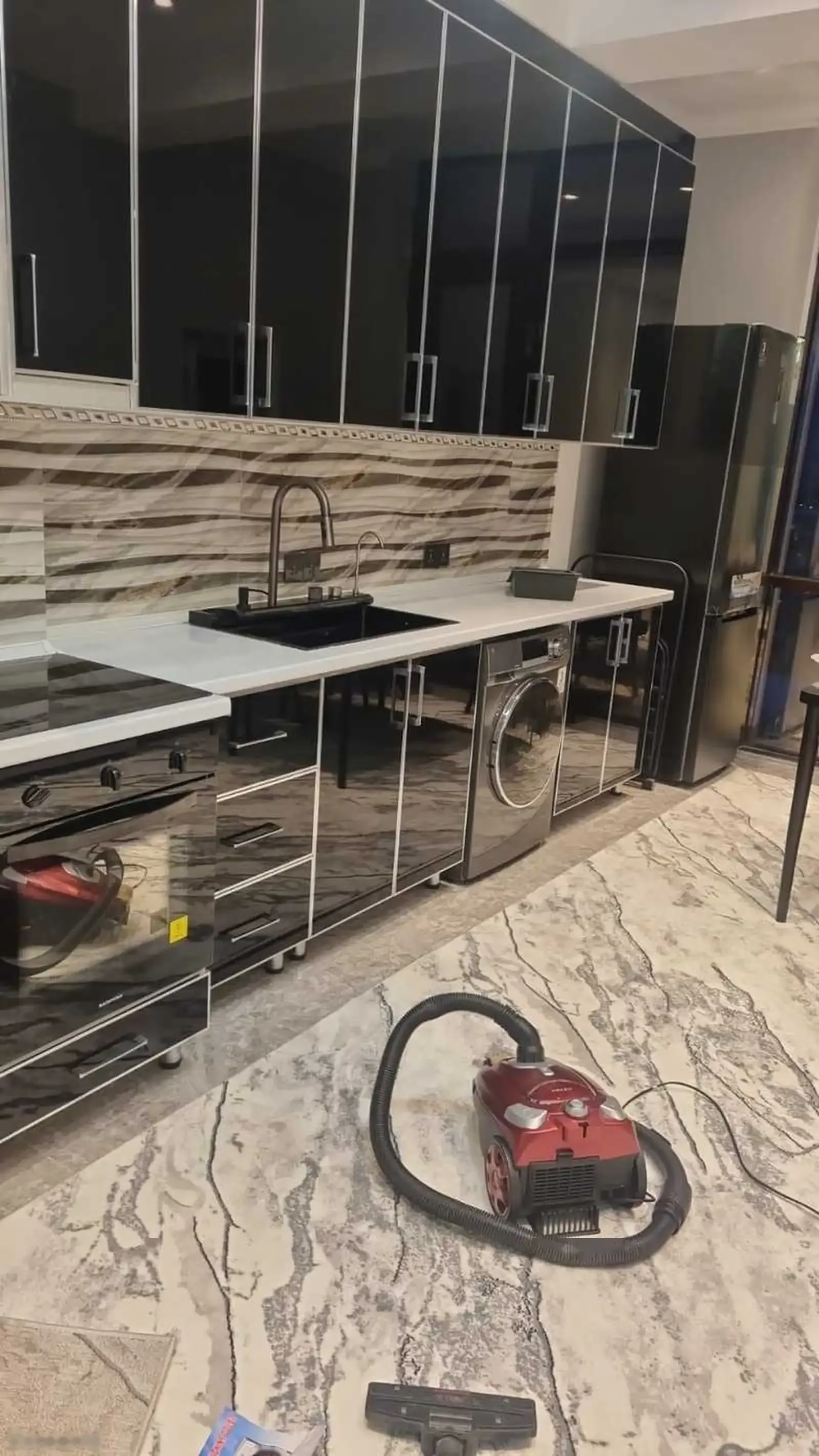 3-комн. квартира, 12 этаж, 121м², Спартак, Шохтемур