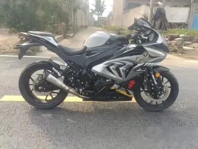 Мотоцикл BMW200 RR