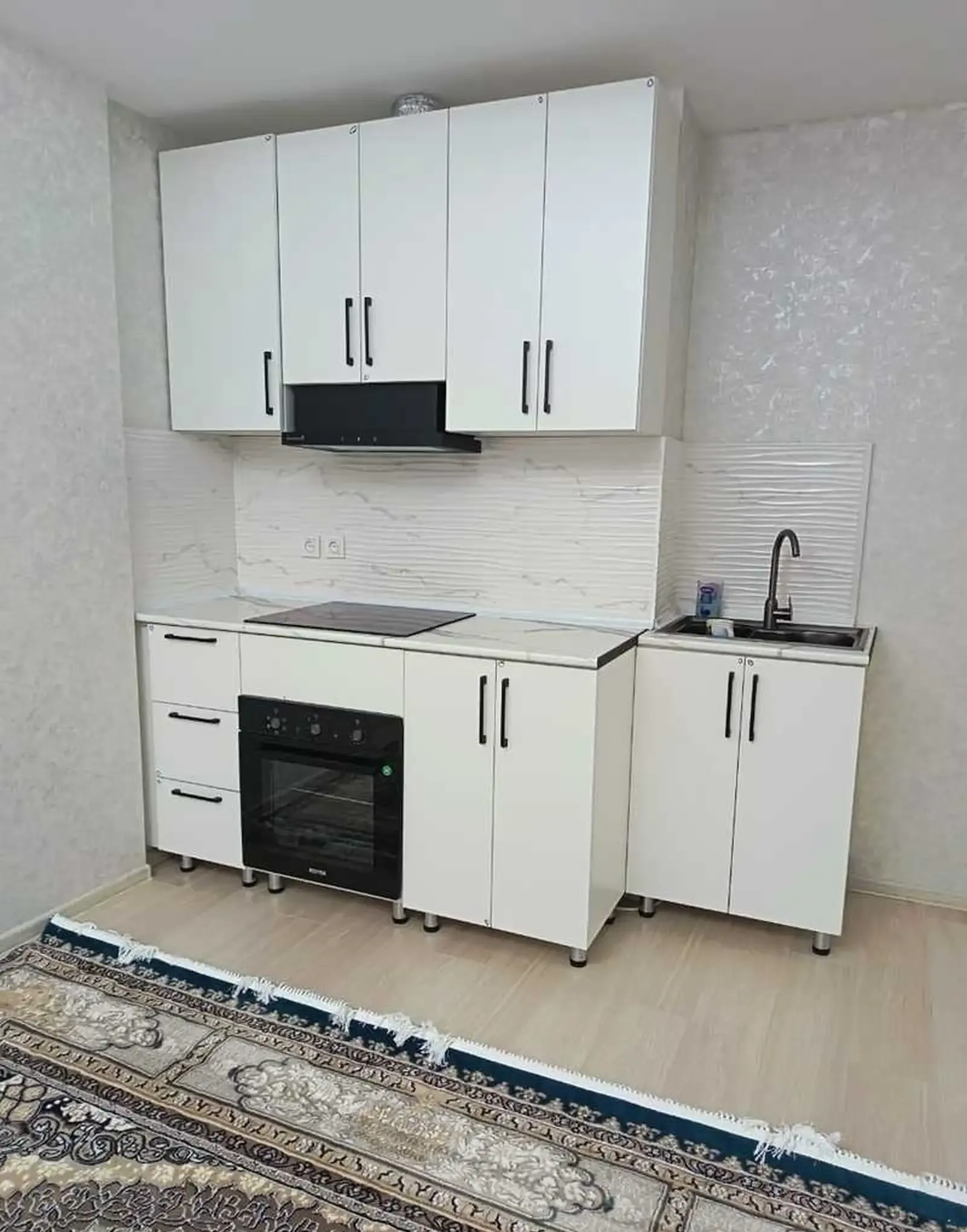 2-комн. квартира, 21 этаж, 95м², Гостиница Хилтон
