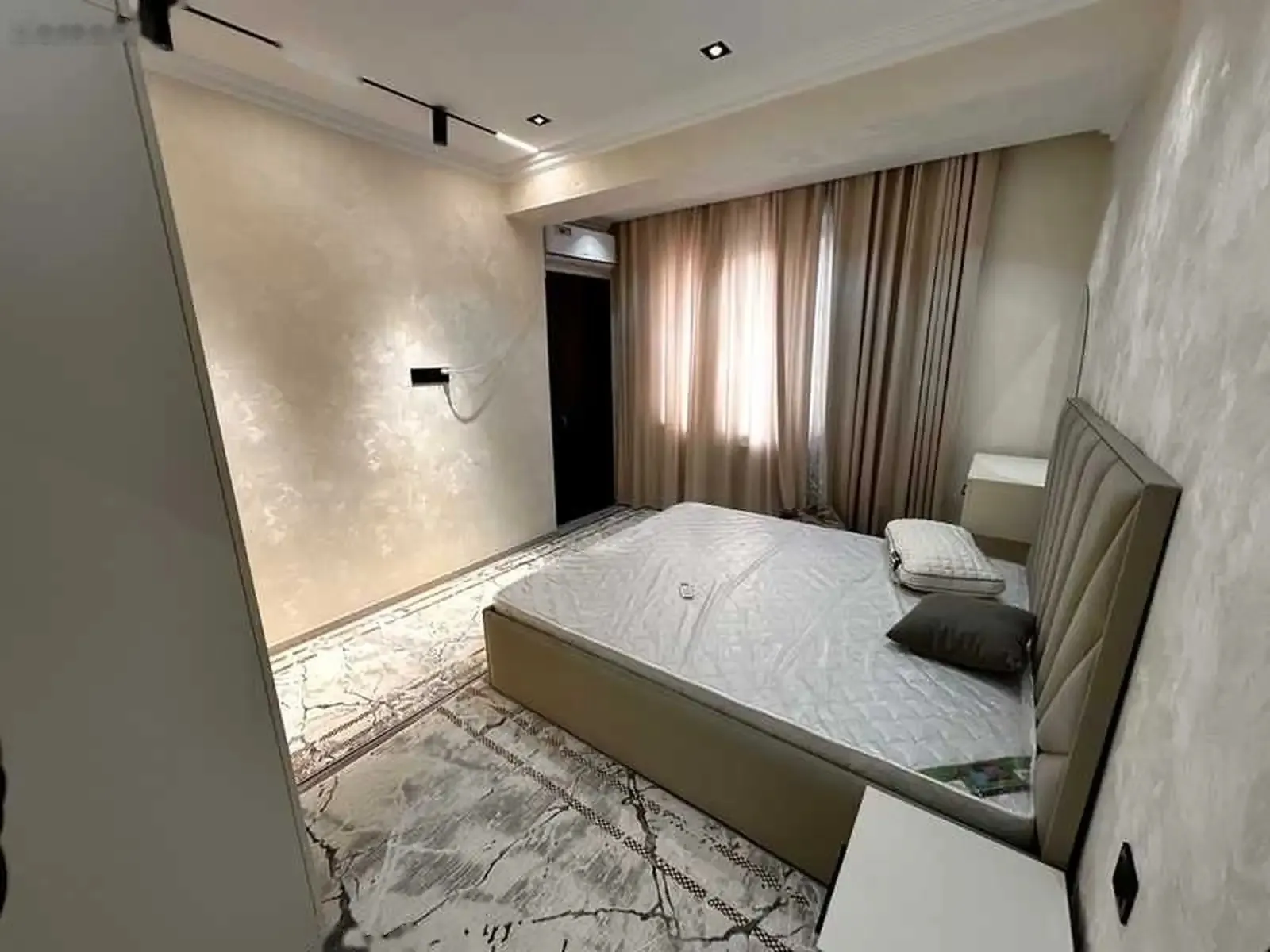 3-комн. квартира, 2 этаж, 82м², 102мкр