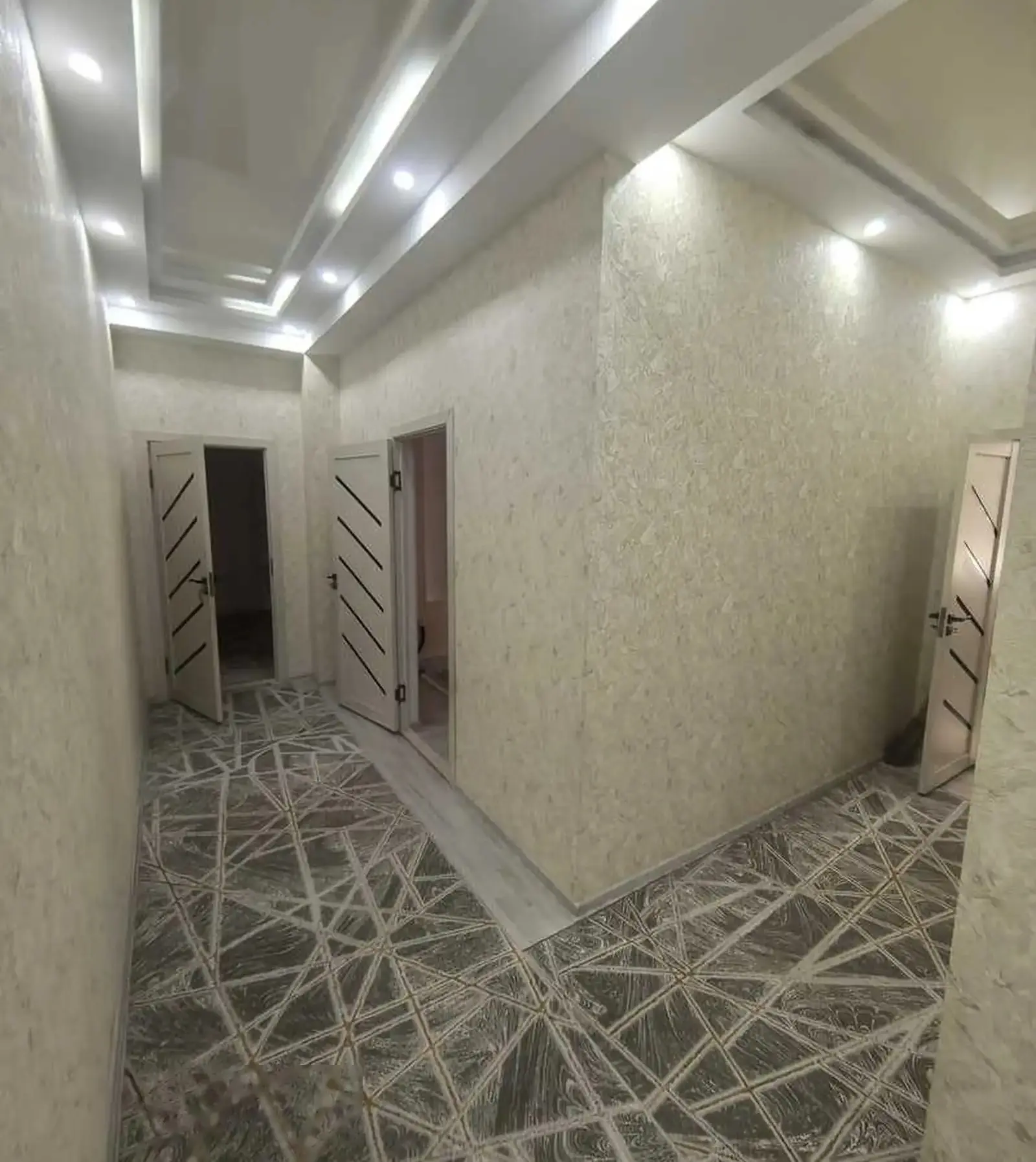 3-комн. квартира, 3 этаж, 72м², Зарафшон