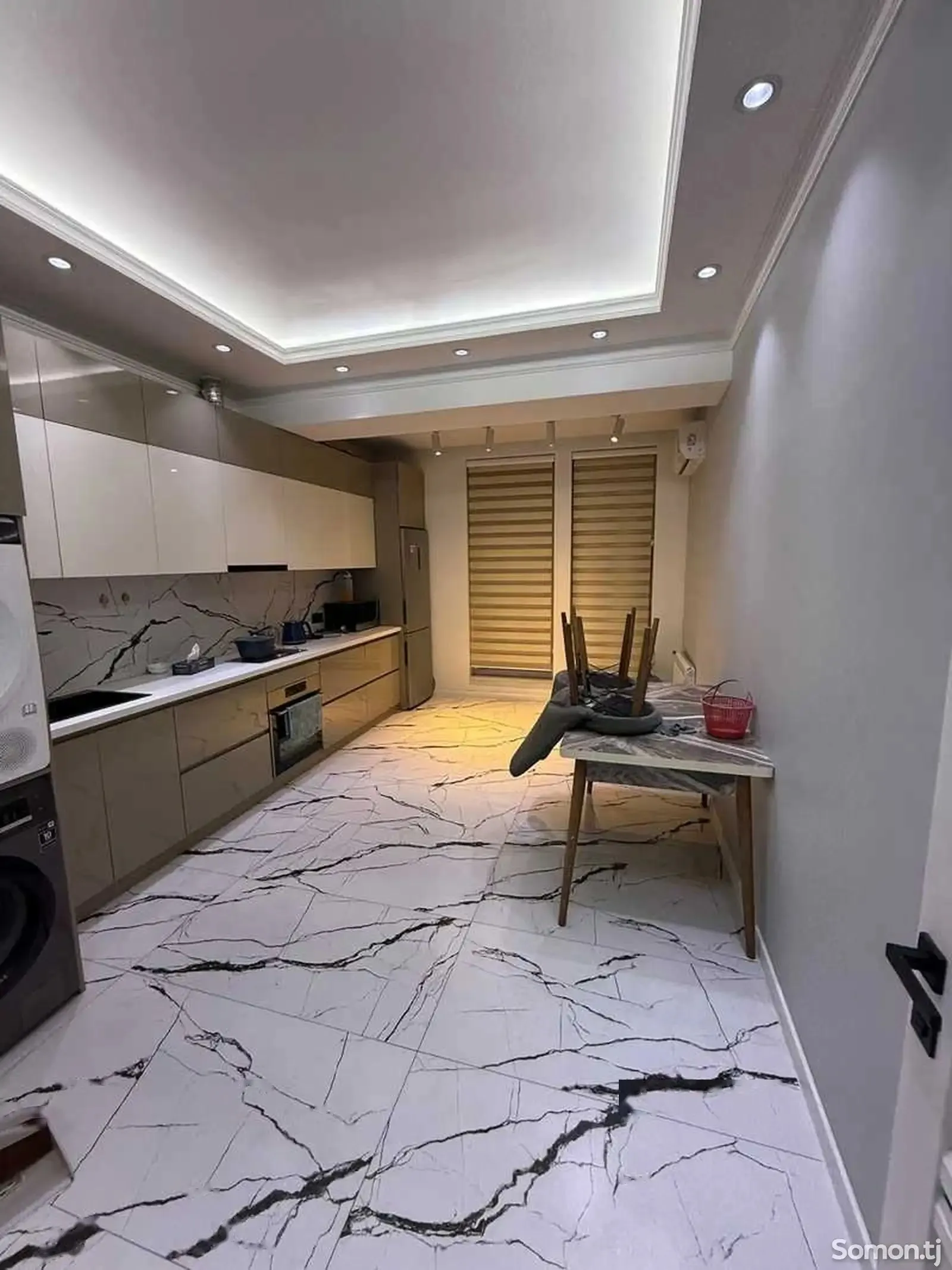 2-комн. квартира, 10 этаж, 100м², овир