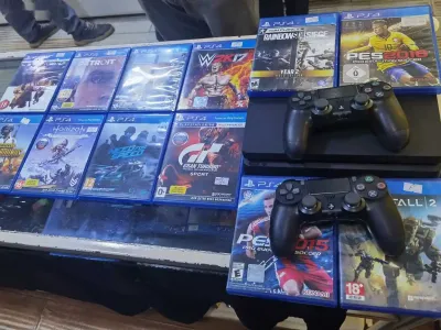 Игровая приставка Sony Playstation 4