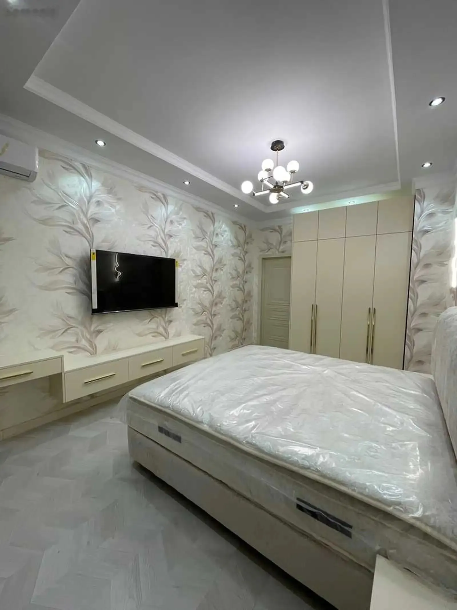 2-комн. квартира, 4 этаж, 65м², Овир