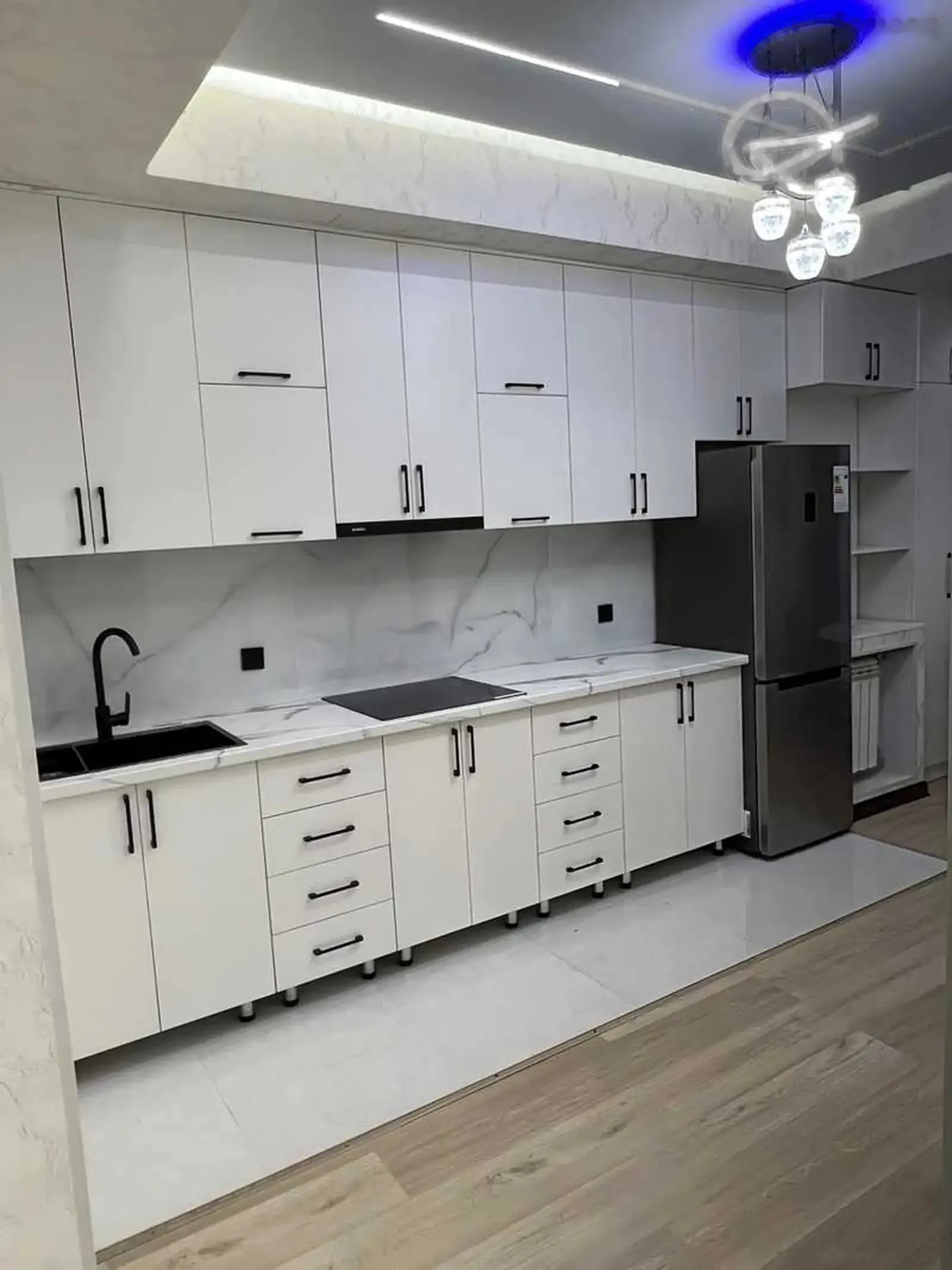 2-комн. квартира, 9 этаж, 50м², Овир, Гранд отель