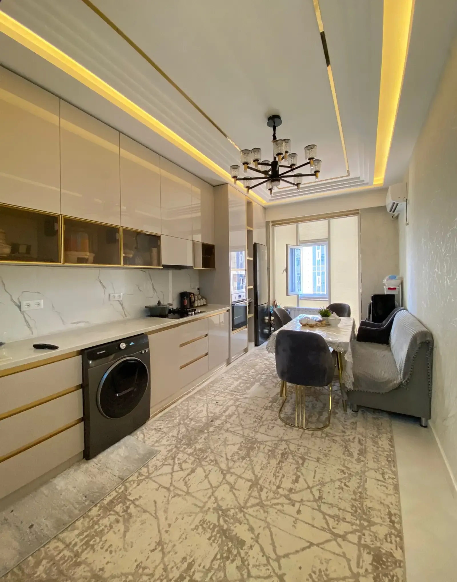 3-комн. квартира, 5 этаж, 82 м², Фирдавси Молодёжный
