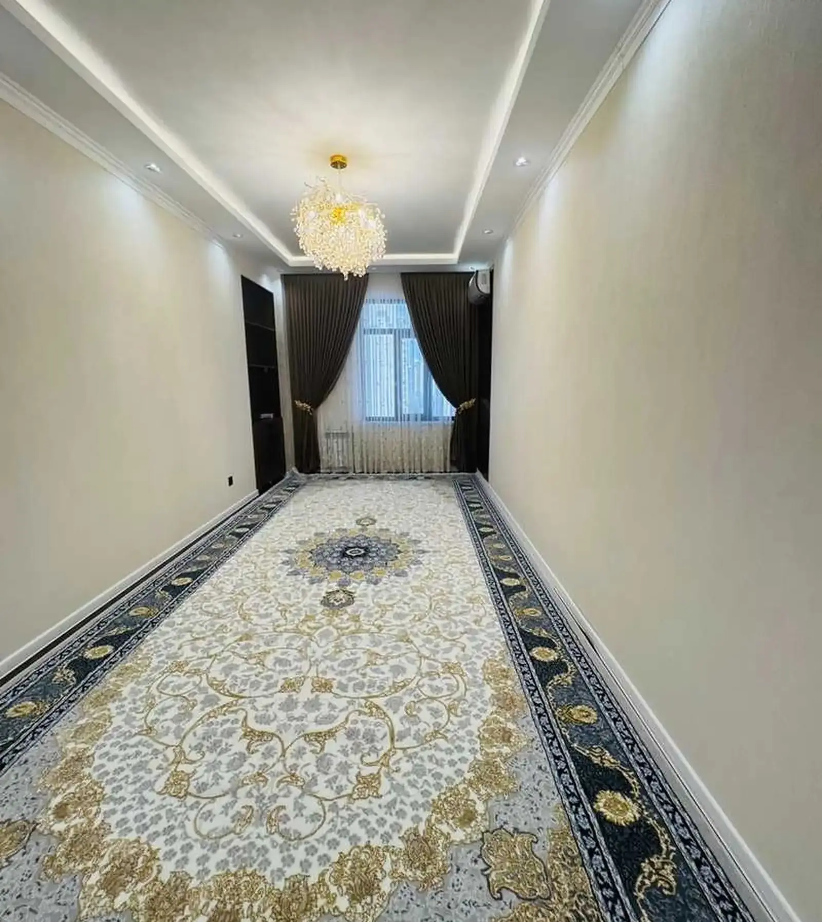 3-комн. квартира, 10 этаж, 92 м², И Сомони дом печать Пайкар