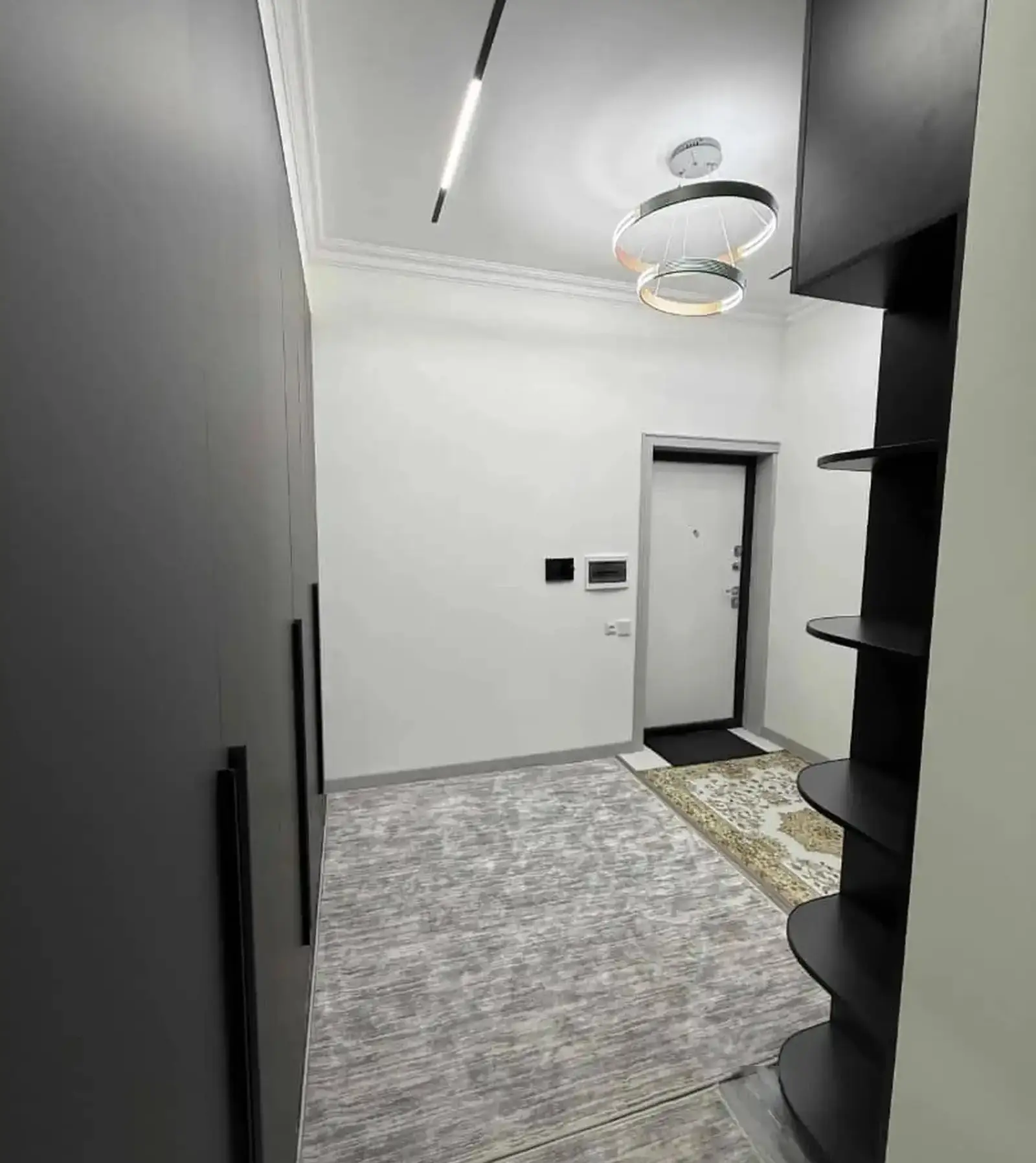 2-комн. квартира, 15 этаж, 95м², 82 мкр