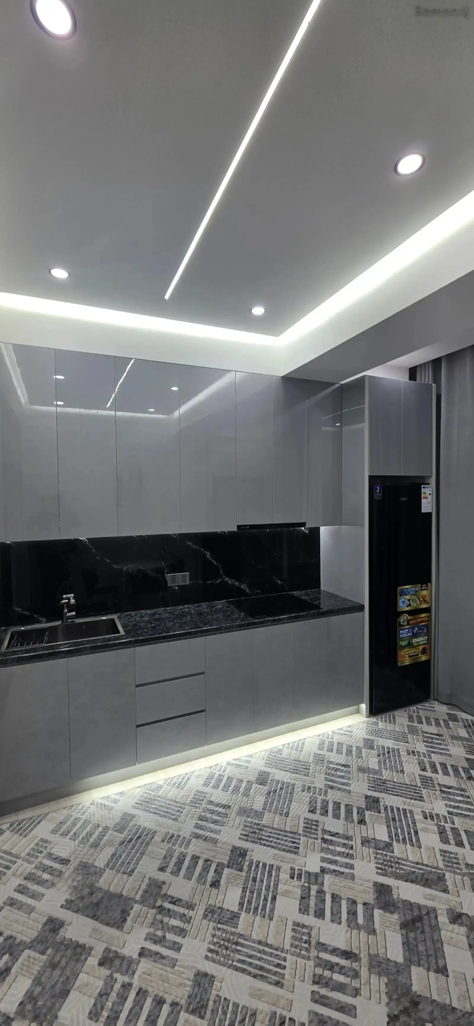 2-комн. квартира, 11 этаж, 70м², Сомони