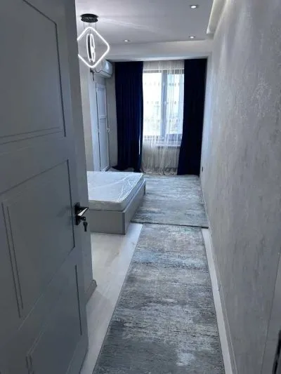 3-комн. квартира, 6 этаж, 72м², 102мкр