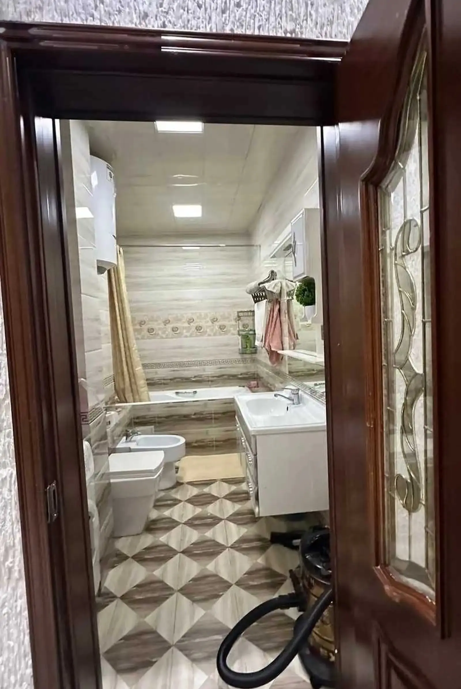 2-комн. квартира, 2 этаж, 102м², Ботанический сад