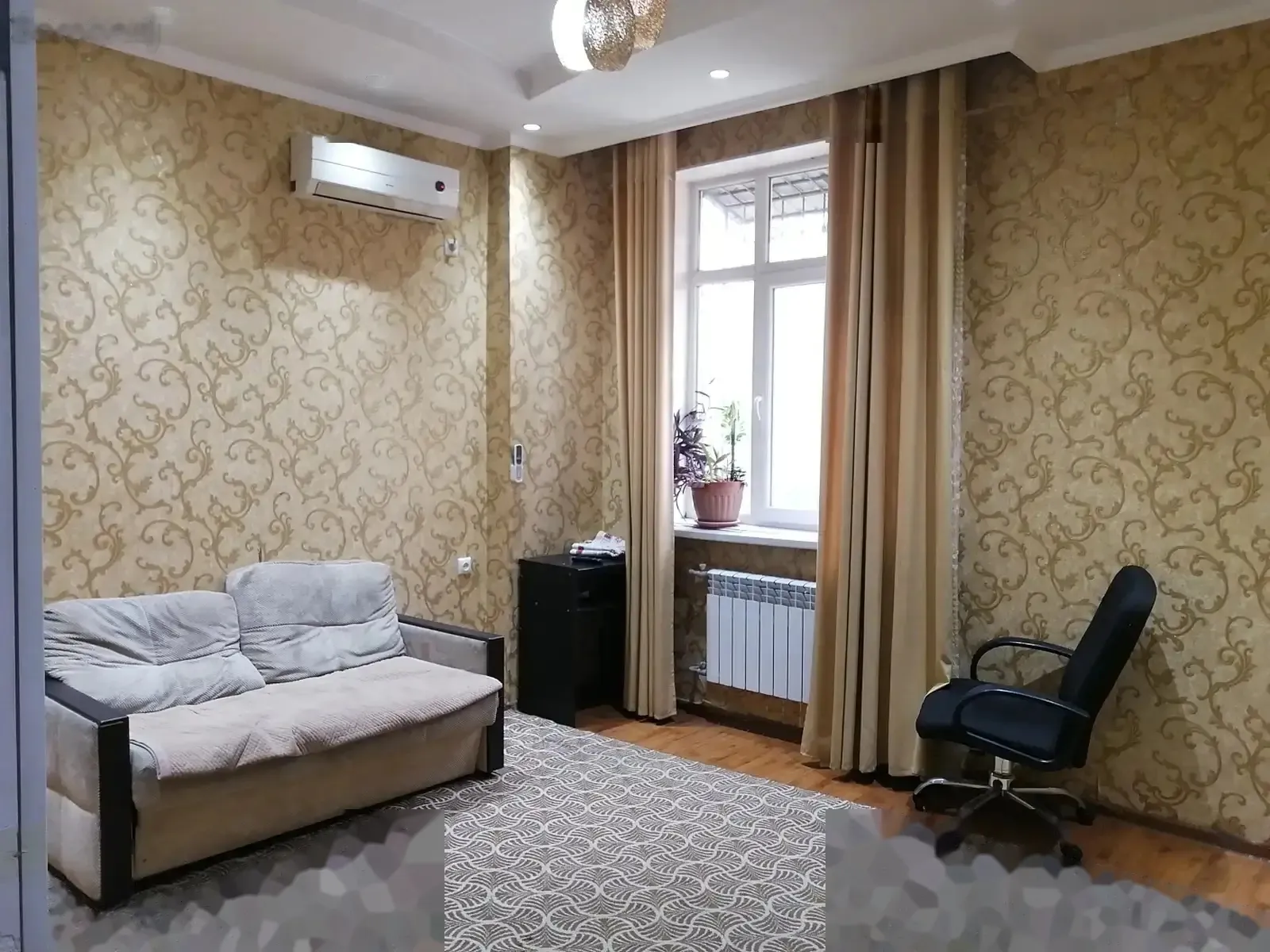 3-к квартира, 1 этаж, 90 м², Шохмансур, мости аэропорт