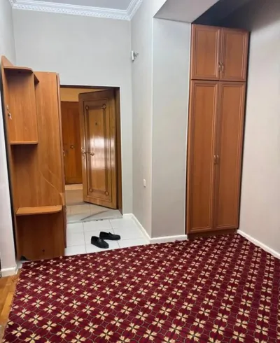 3-комн. квартира, Цокольный этаж, 110м², Шохмансур