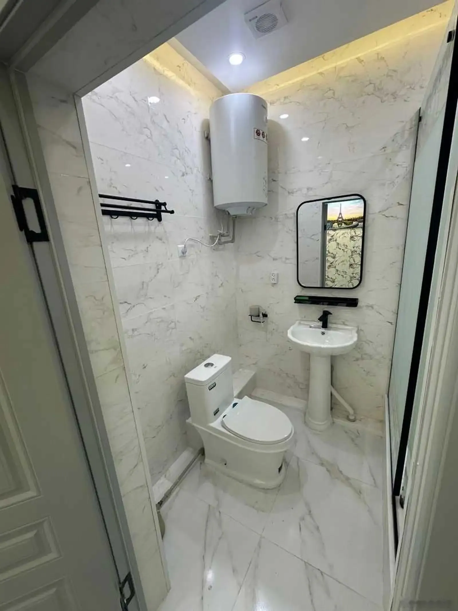 2-комн. квартира, 2 этаж, 65м², садбарг доми ватан