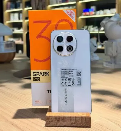 Tecno Spark 30 pro 16/128Gb black