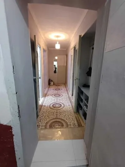 2-комн. квартира, 1 этаж, 60м², 82 мкр