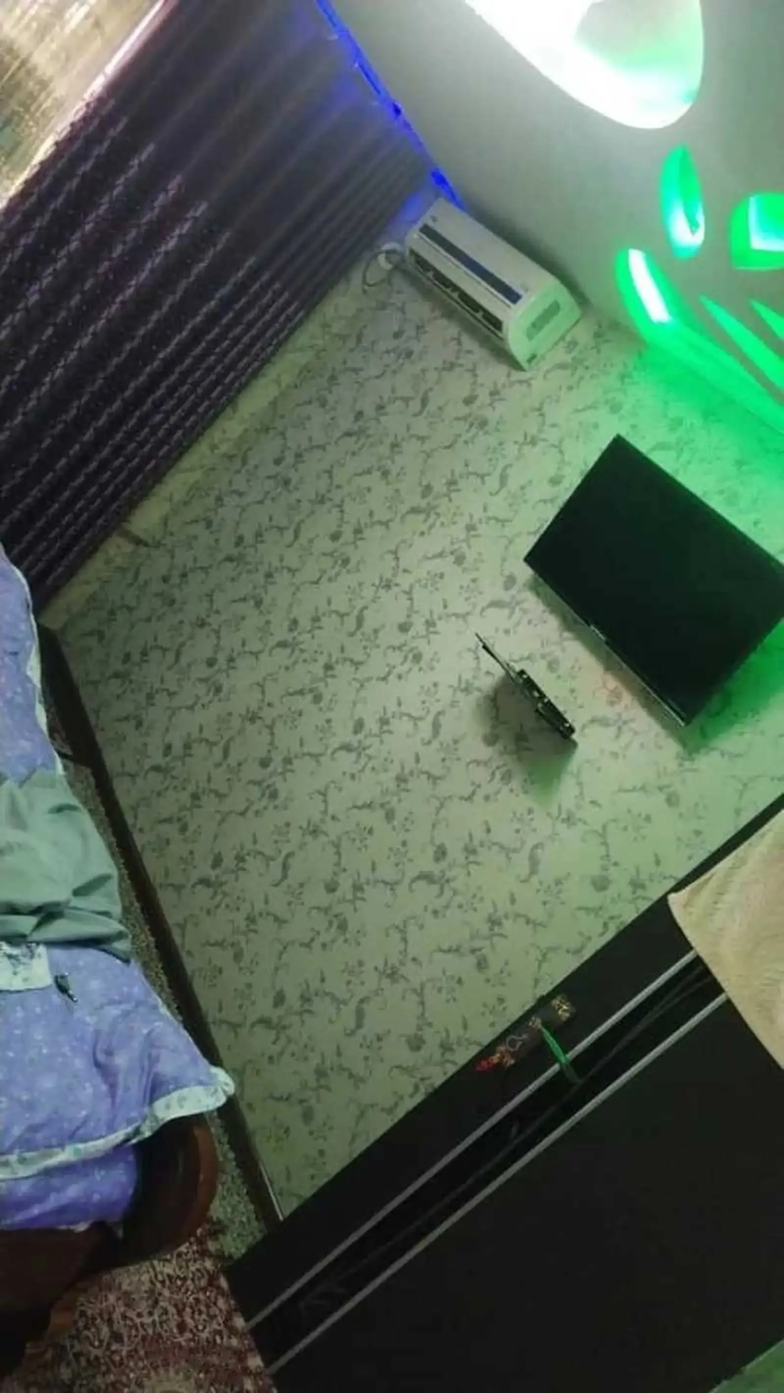 3-комн. квартира, 5 этаж, 85м², 104 мкр военный колледж