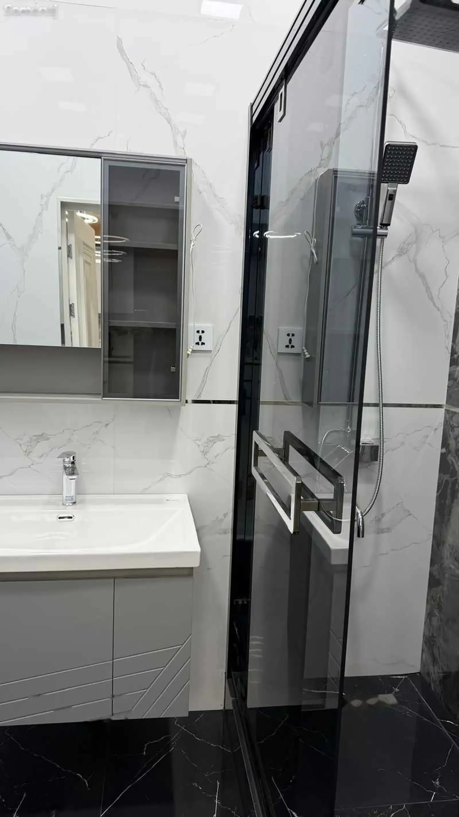 2-комн. квартира, 8 этаж, 65м², Сино