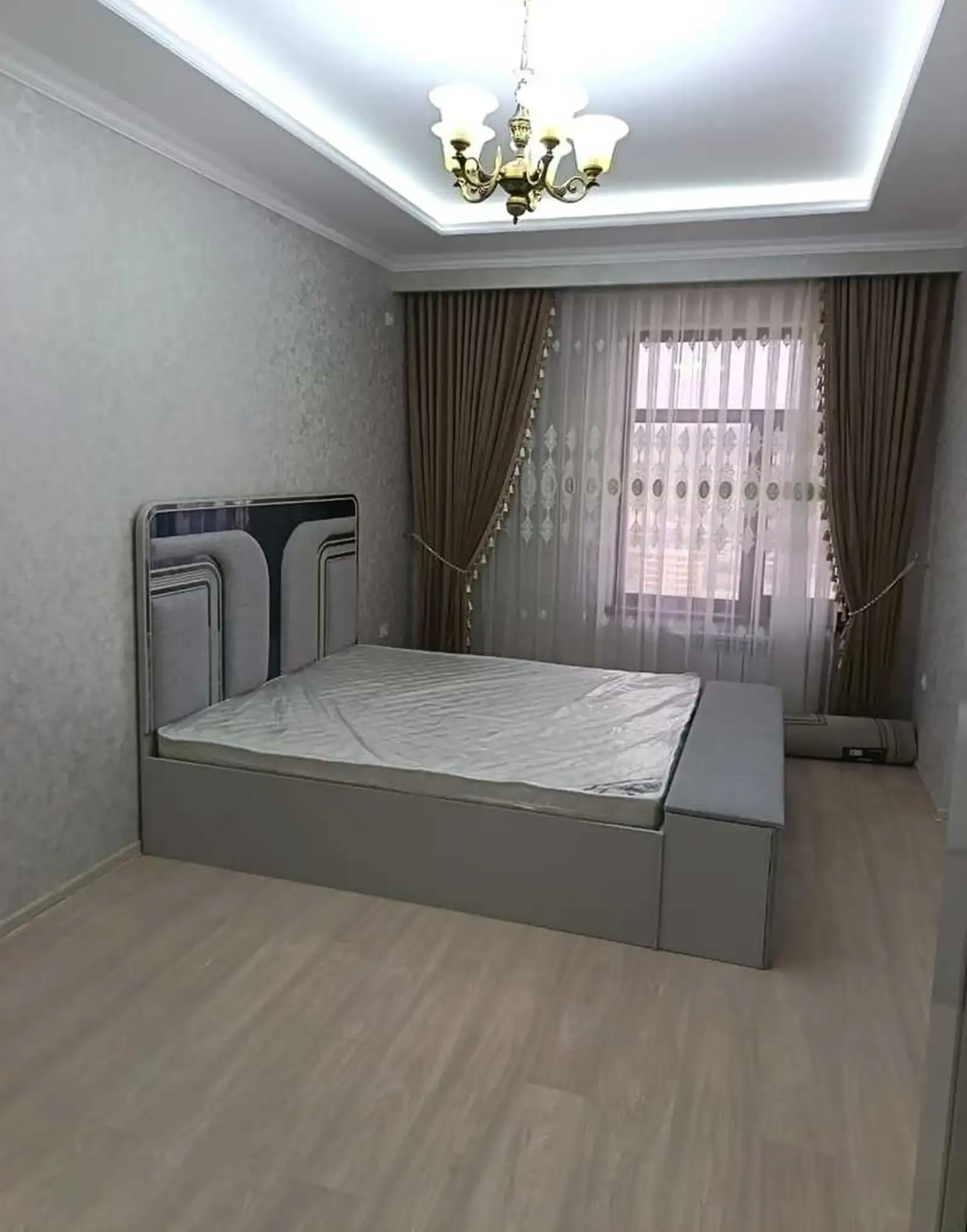 2-комн. квартира, 21 этаж, 95м², Гостиница Хилтон