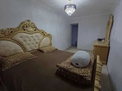 2-комн. квартира, 1 этаж, 60м², 82 мкр