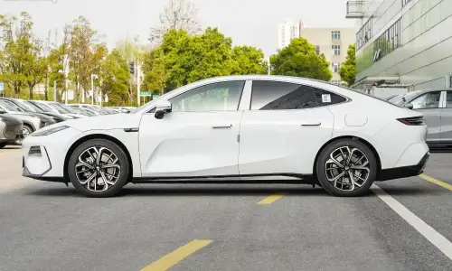 Geely Galaxy E8,