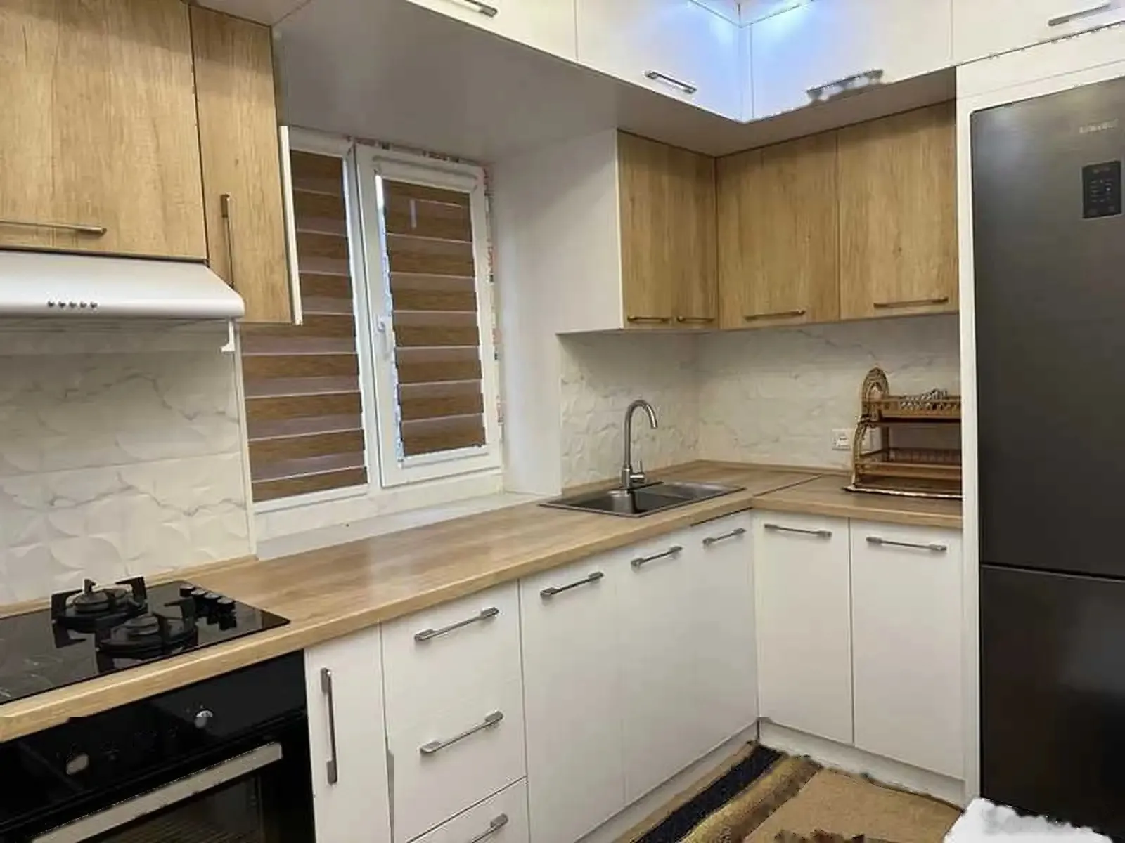 2-комн. квартира, 1 этаж, 50м², Фирдавси
