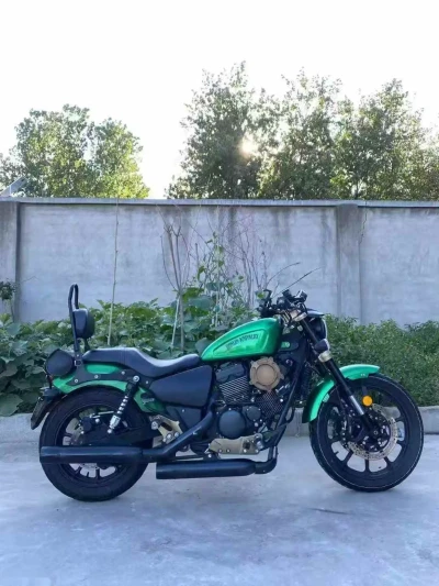 Мотоцикл Harley-Davidson 883