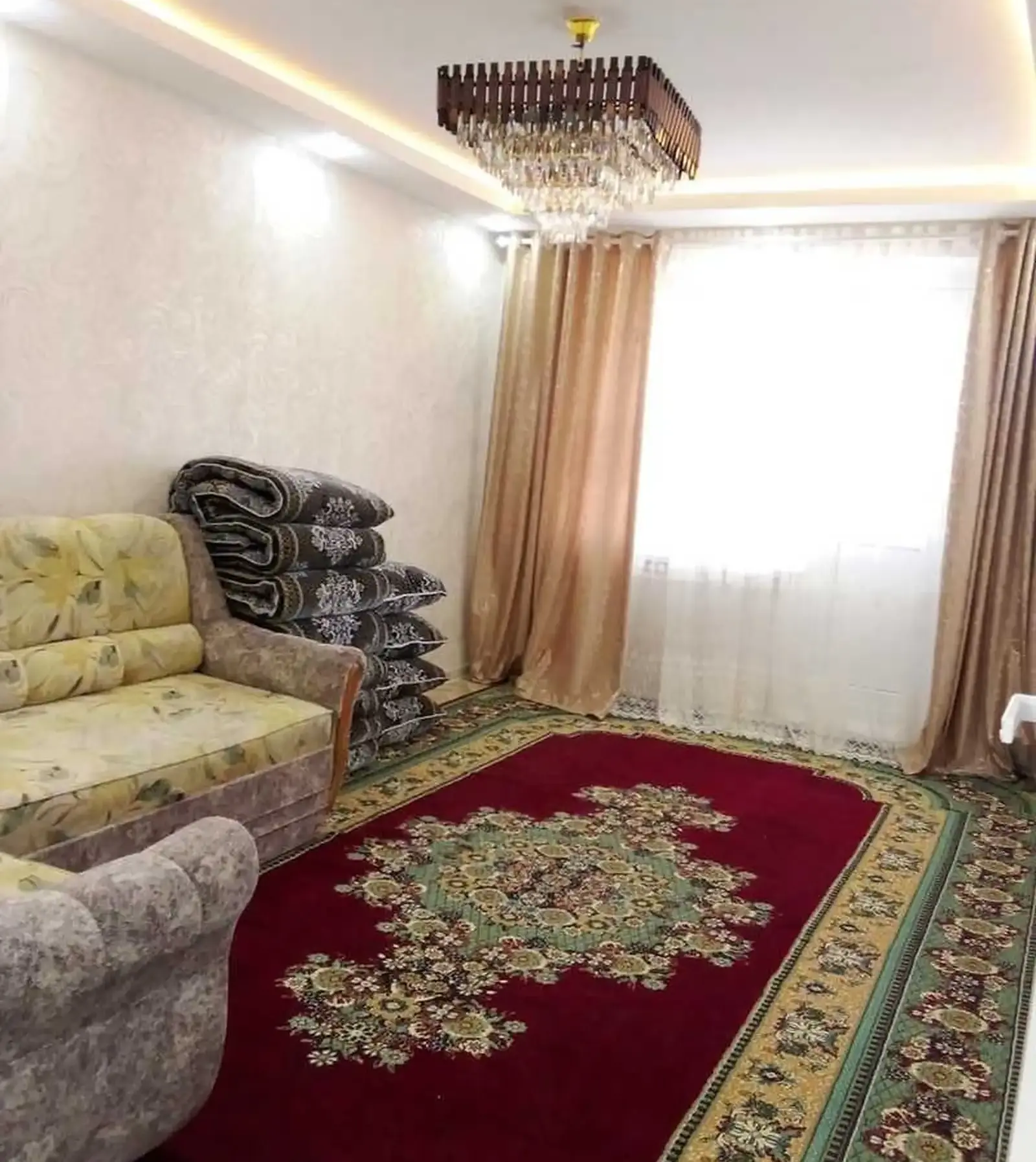 2-комн. квартира, 5 этаж, 65м², сино