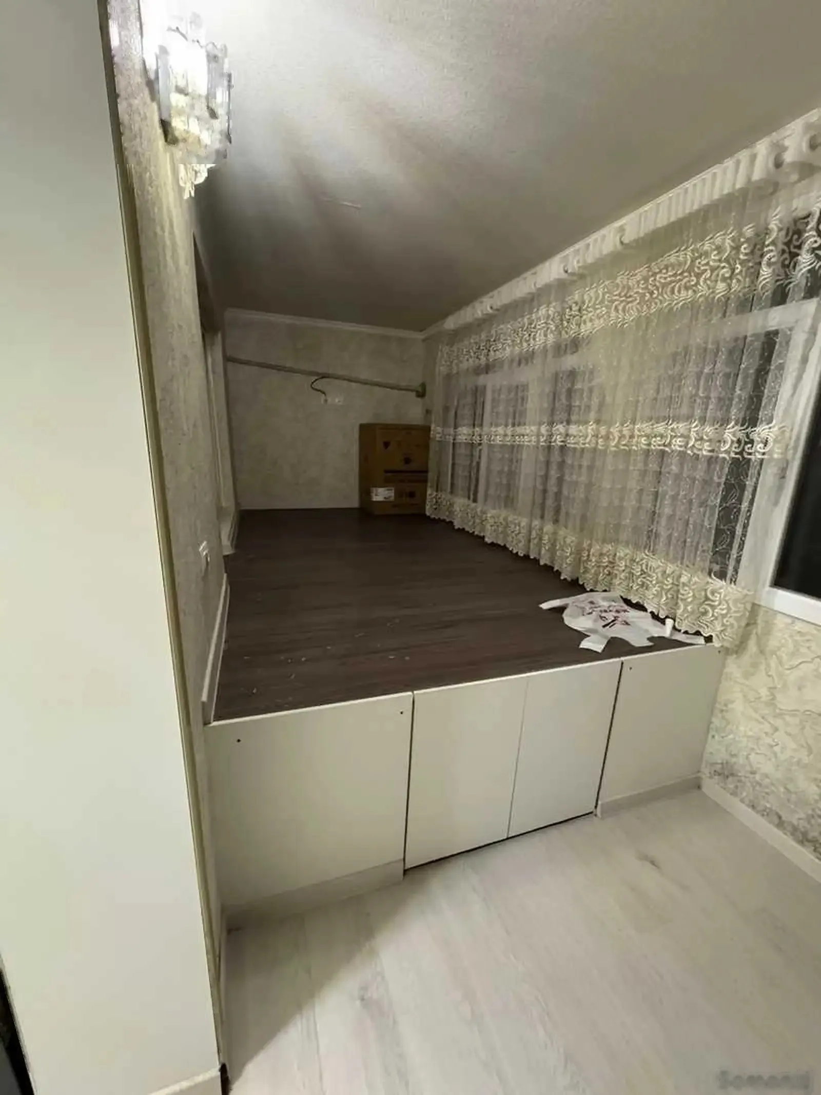 3-комн. квартира, 3 этаж, 70м², Сино