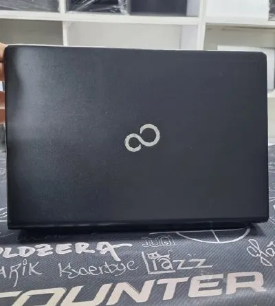 Ноутбук fujitsu i7 6th ssd 256gb ram 8gb