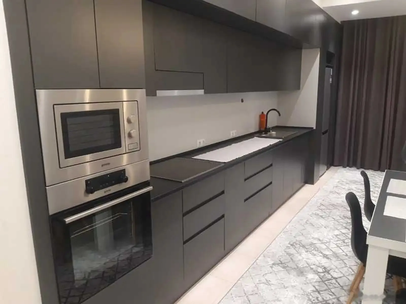 2-комн. квартира, 5 этаж, 75м², 92мкр кафе суман