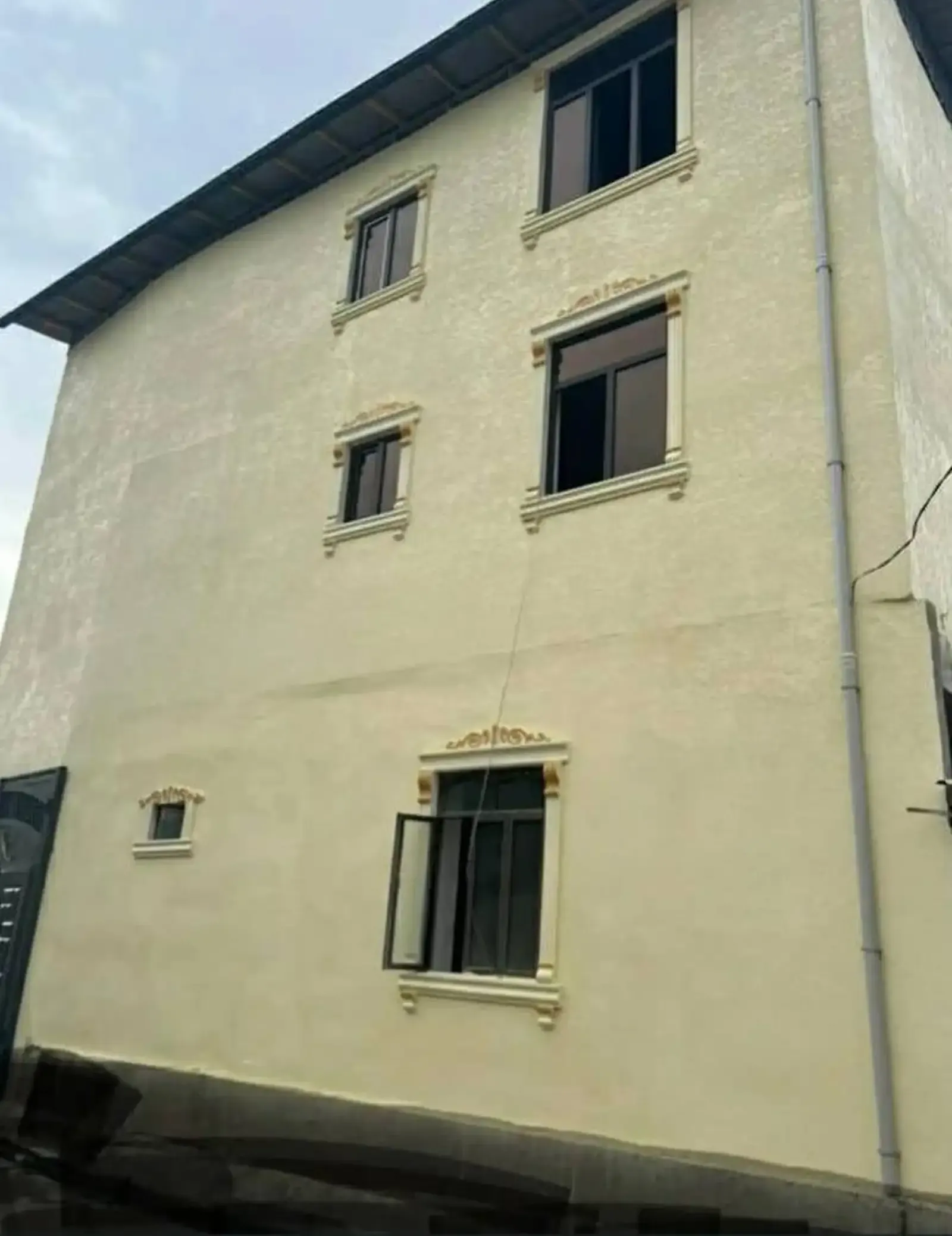 2-комн. квартира, 2 этаж, 60 м², Сино Глазной