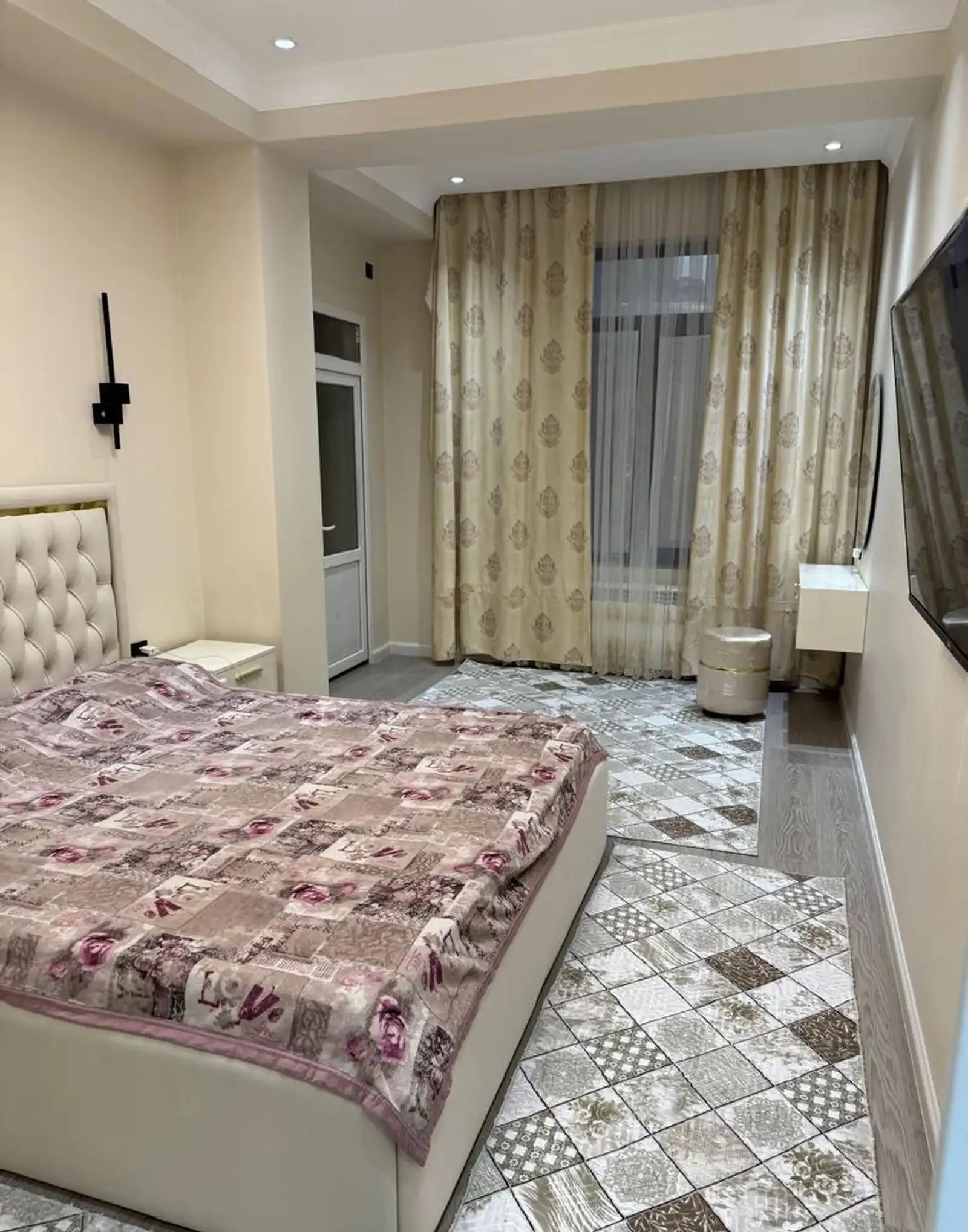 2-комн. квартира, 3 этаж, 80м², Ашан