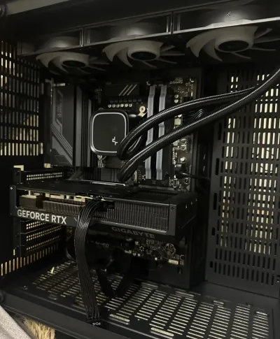Игровой компьютер Core i7 14700KF RAM 32GB SSD 1TB RTX 4070 12GB GIGABYTE Z790