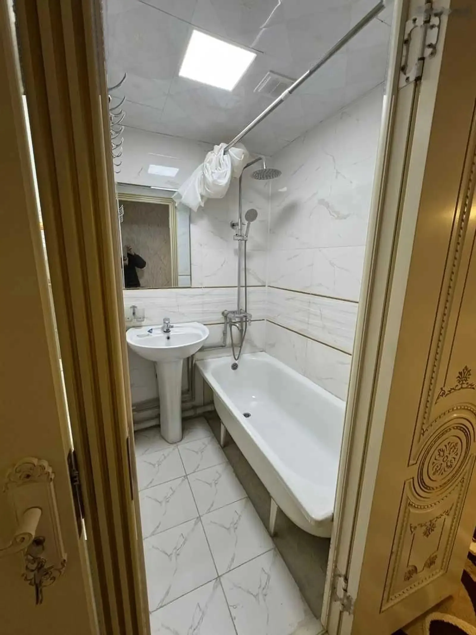 3-комн. квартира, 3 этаж, 70м², Сино
