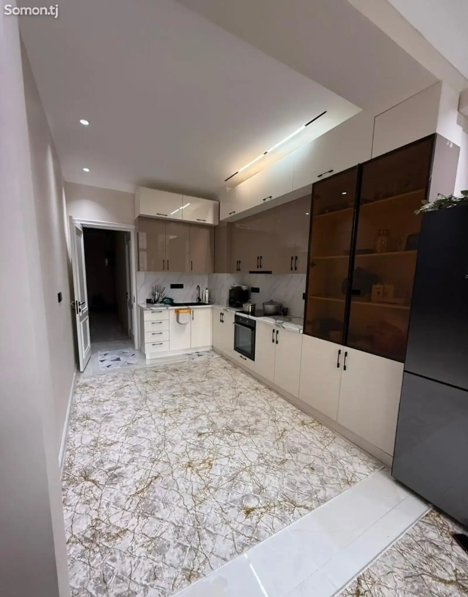 2-комн. квартира, 3 этаж, 80м², Ашан