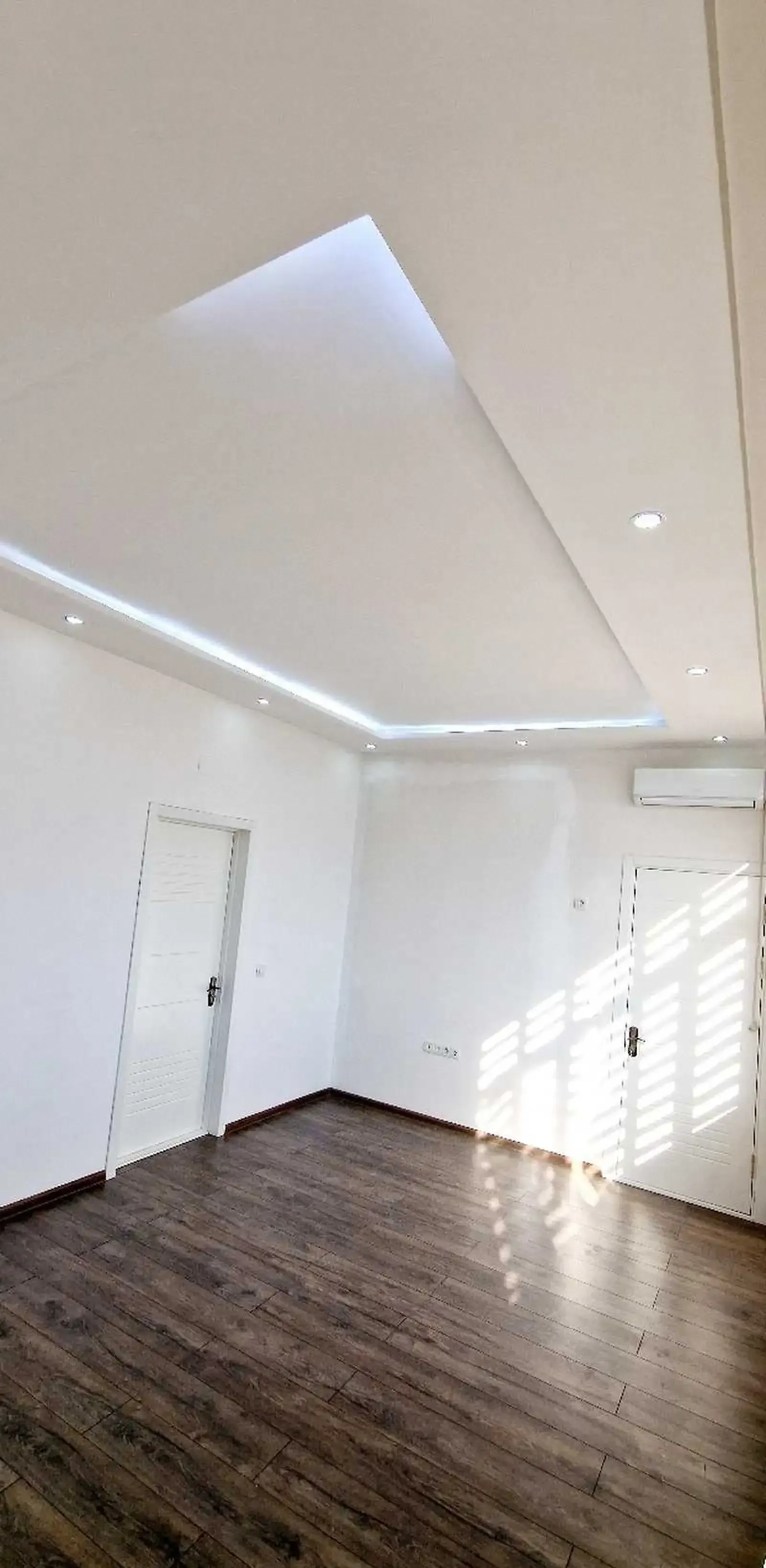 3-комн. квартира, 12 этаж, 114м², 102 мкр