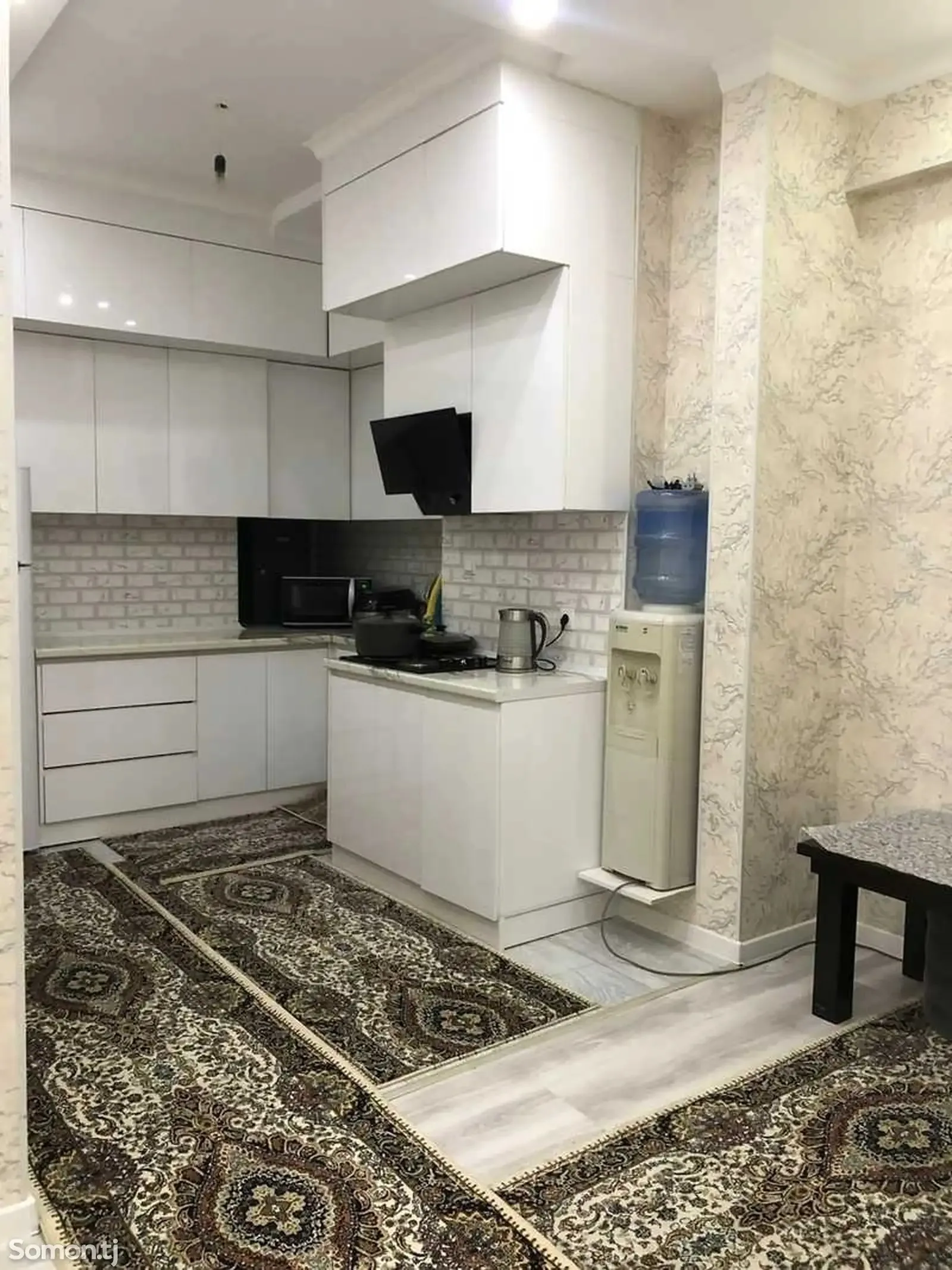 2-комн. квартира, 18 этаж, 80м², Шохмансур