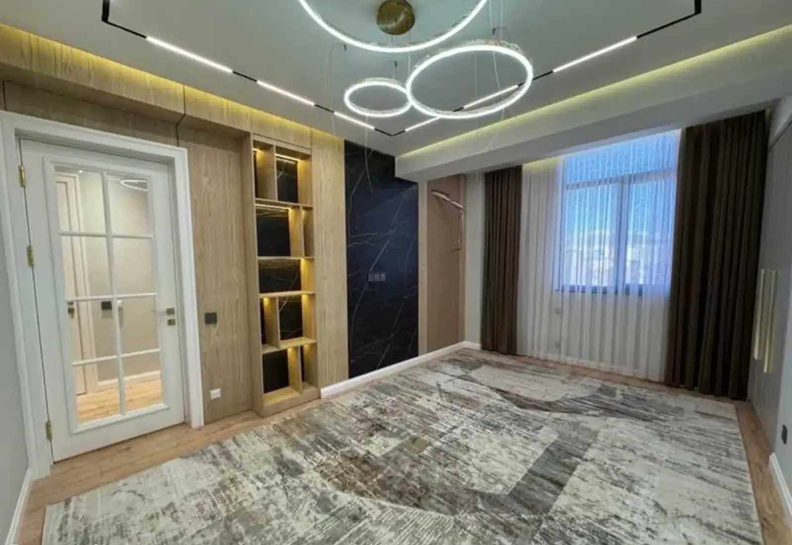 2-комн. квартира, 10 этаж, 77 м², Шохмансур