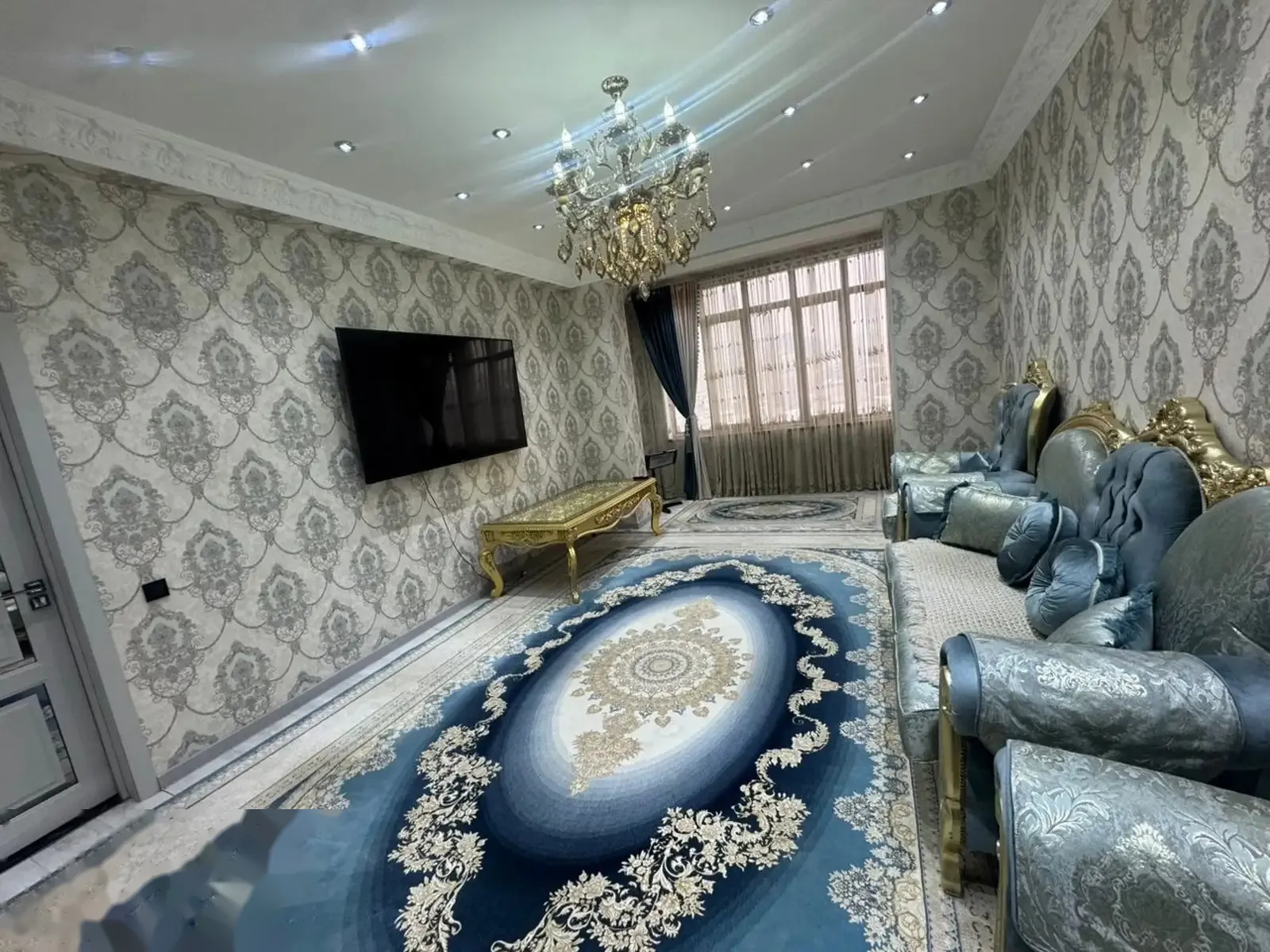 2-комн. квартира, 12 этаж, 88м², Шохмансур