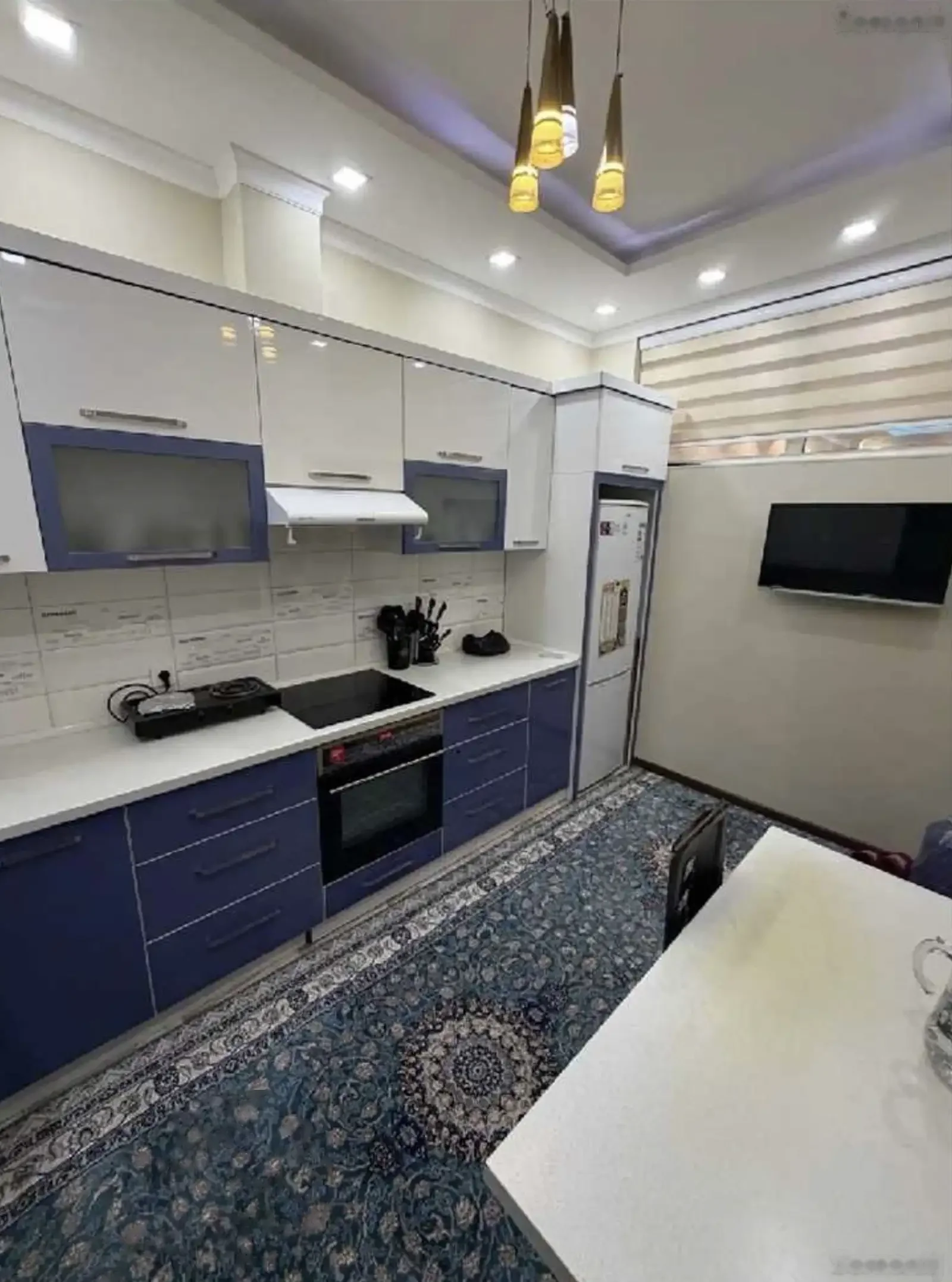 2-комн. квартира, 10 этаж, 70м², 82мкр