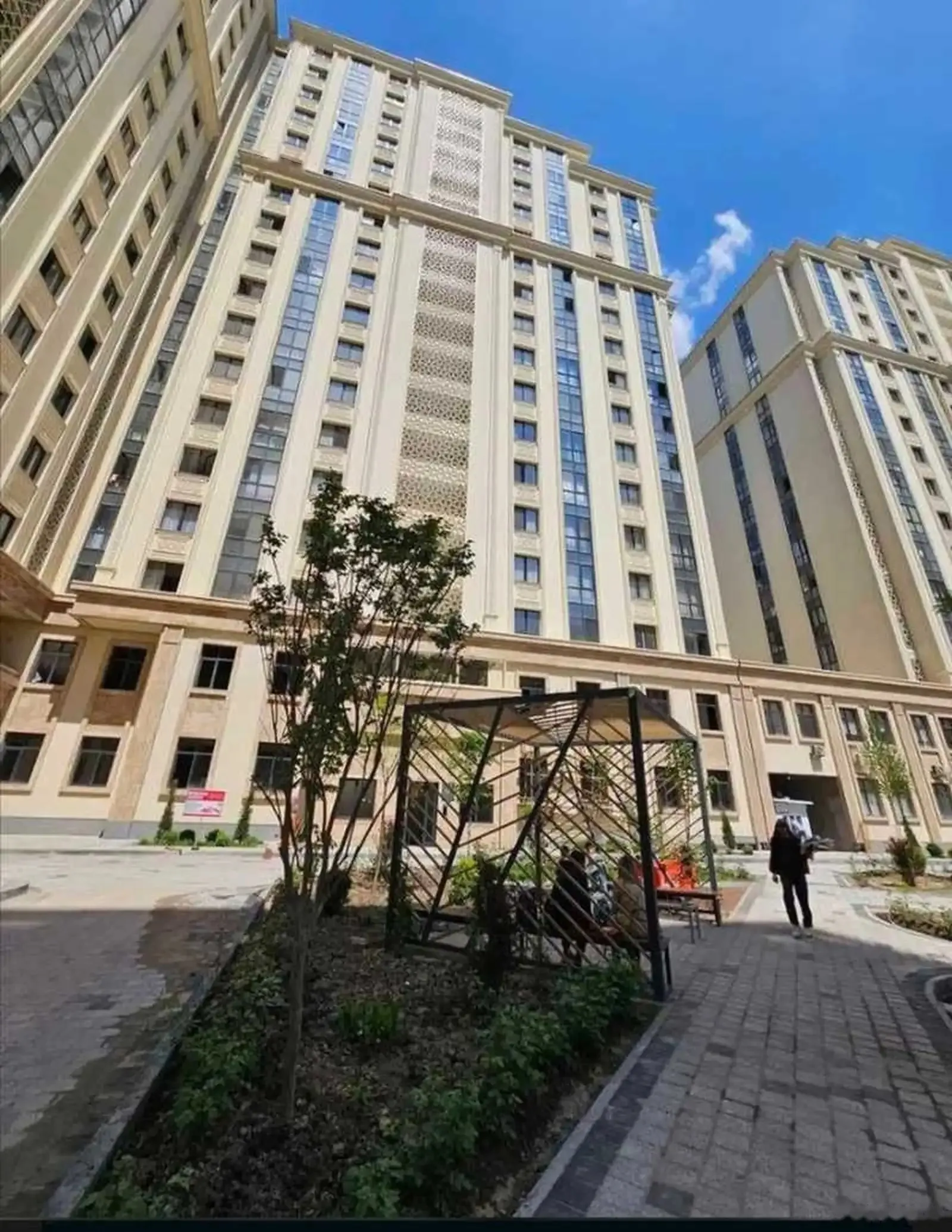 2-комн. квартира, 12 этаж, 65м², бустон сити
