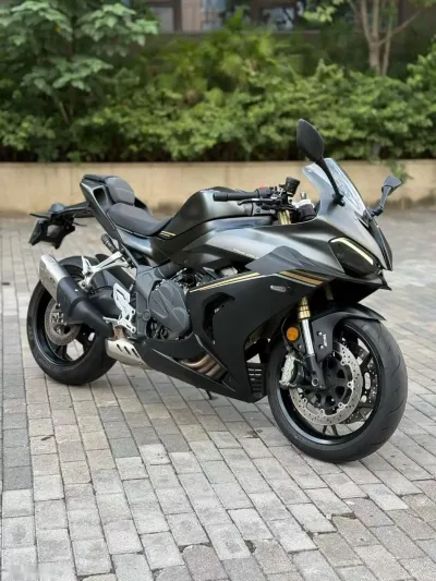 Мотоцикл QJmoto 800