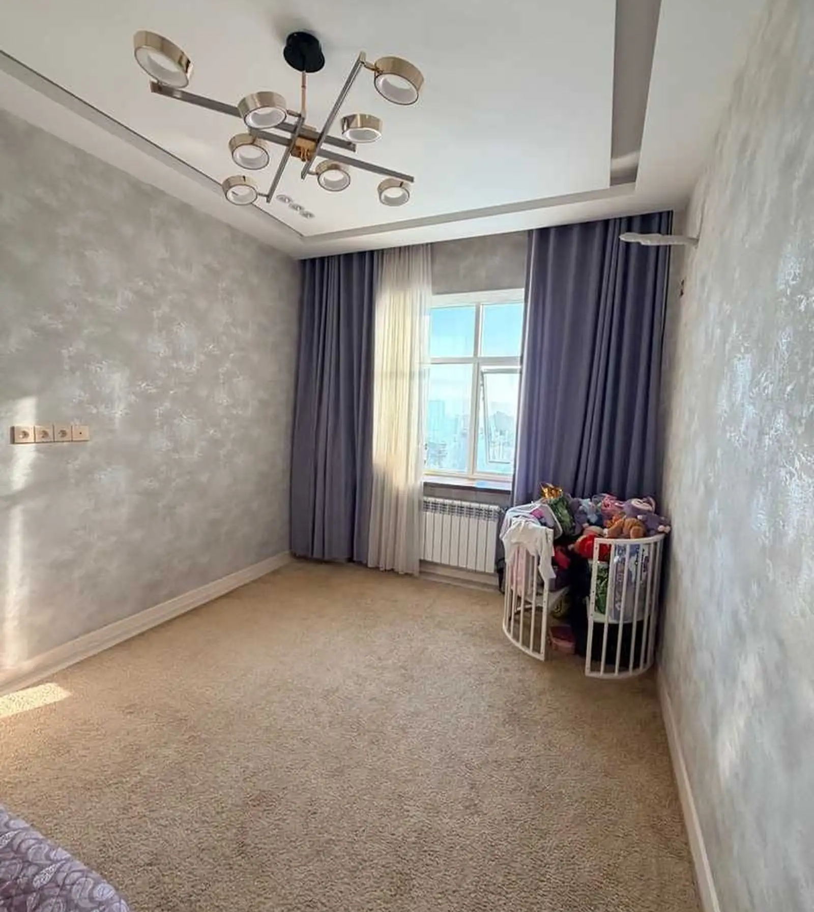 3-комн. квартира, 13 этаж, 100м², Сино 112 мкр дом Пайкар Наздикии мости