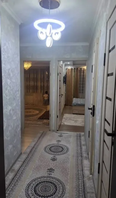 2-комн. квартира, Цокольный этаж, 80м², Сино