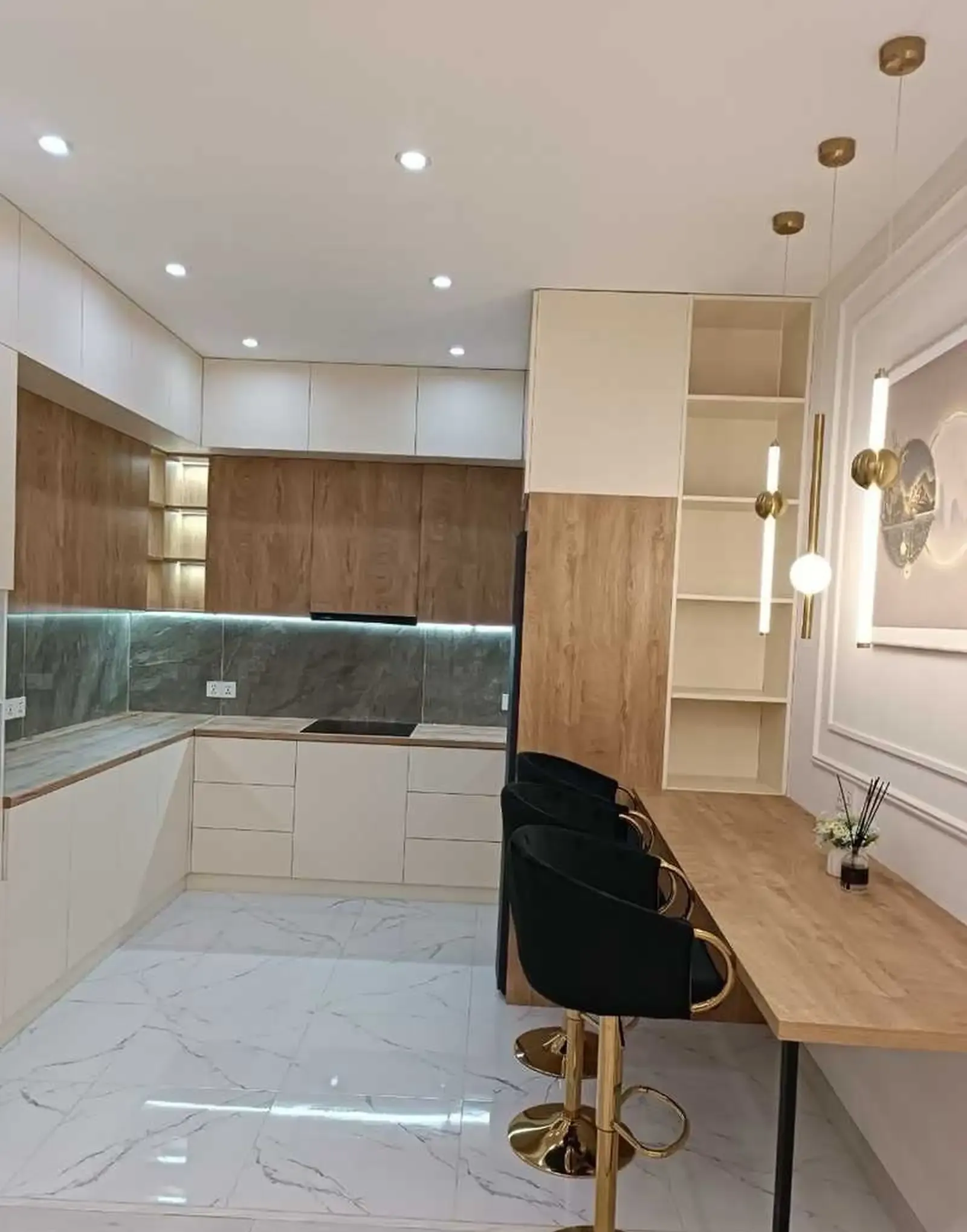 3-комн. квартира, 15 этаж, 120м², Овир
