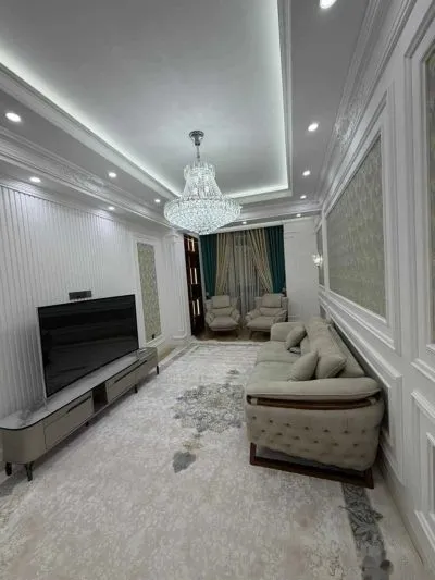 3-комн. квартира, 1 этаж, 130м², доми Сафо