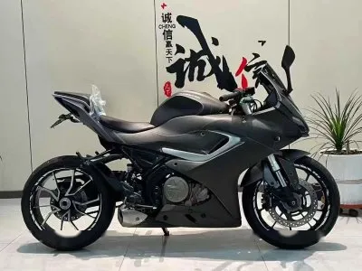 Мотоцикл QJMotor на заказ
