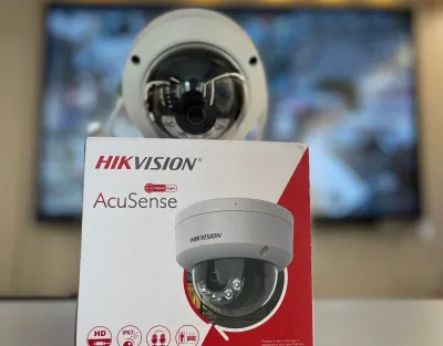 IP-видеокамера Hikvision DS 2CD2183G2 LIS2U 2.8mm 8 МП купольная камера