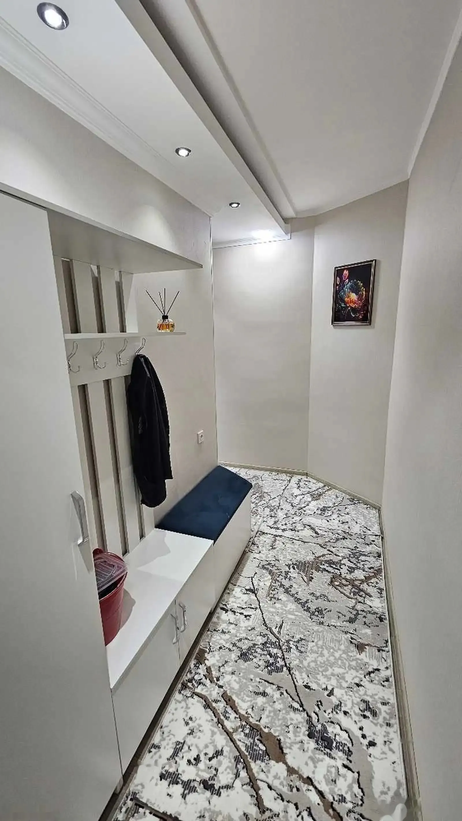 2-комн. квартира, 13 этаж, 53м², 102 мкр